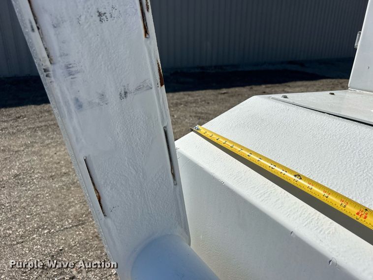 image for item EG1115 2009 GMC C8500 bucket truck