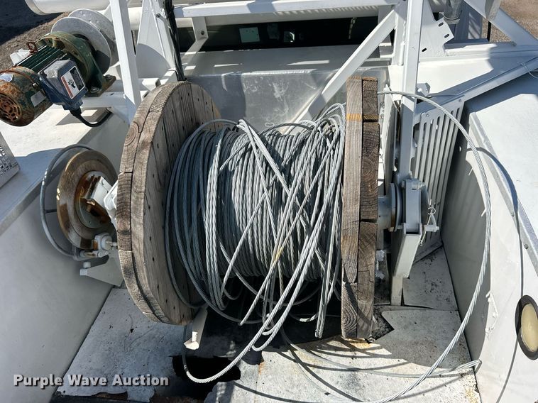 image for item EG1115 2009 GMC C8500 bucket truck