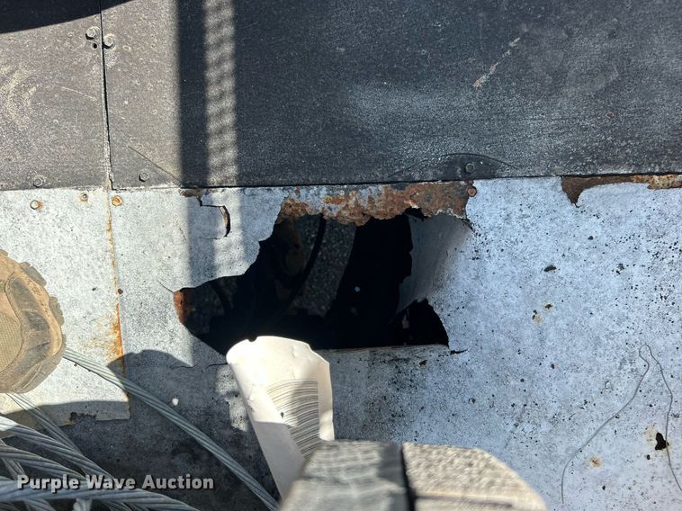 image for item EG1115 2009 GMC C8500 bucket truck