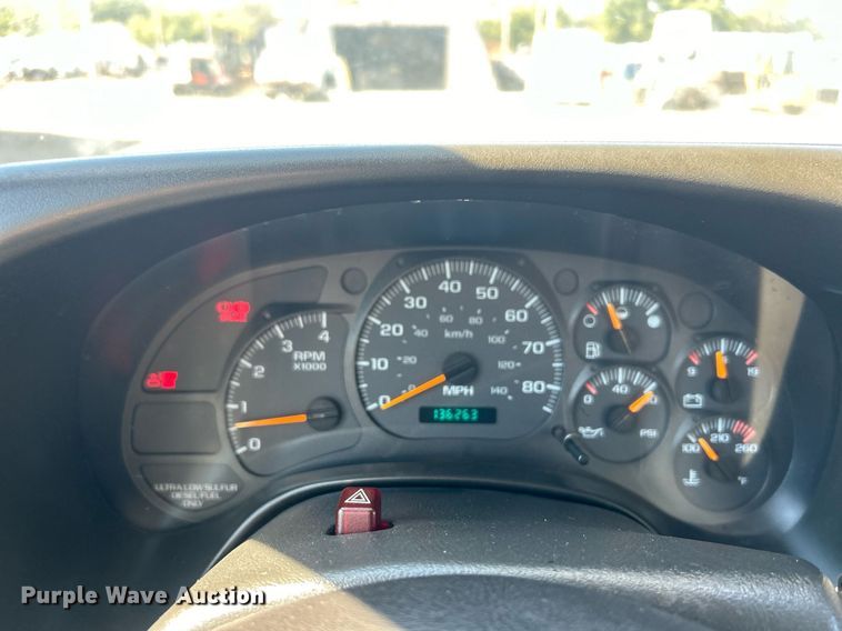 image for item EG1115 2009 GMC C8500 bucket truck