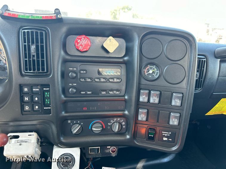 image for item EG1115 2009 GMC C8500 bucket truck