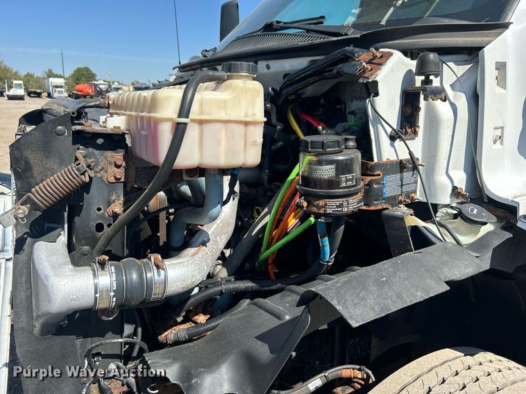 image for item EG1115 2009 GMC C8500 bucket truck