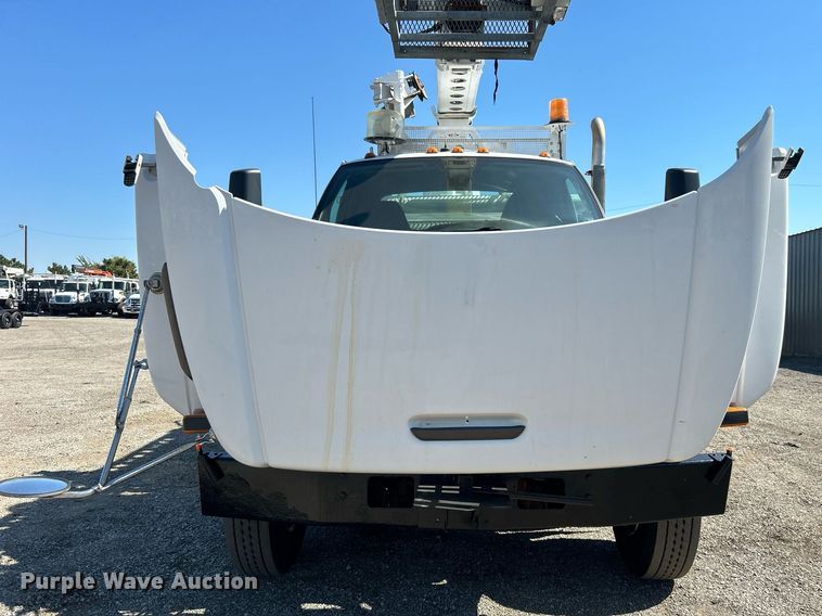 image for item EG1115 2009 GMC C8500 bucket truck