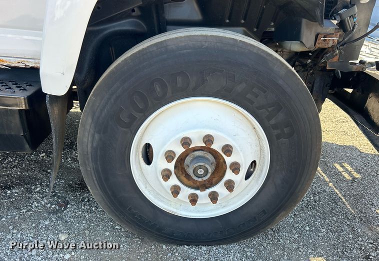 image for item EG1115 2009 GMC C8500 bucket truck