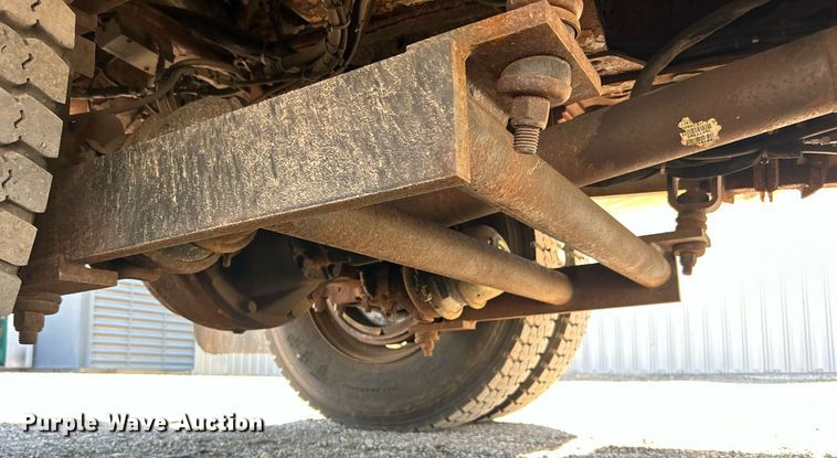 image for item EG1115 2009 GMC C8500 bucket truck