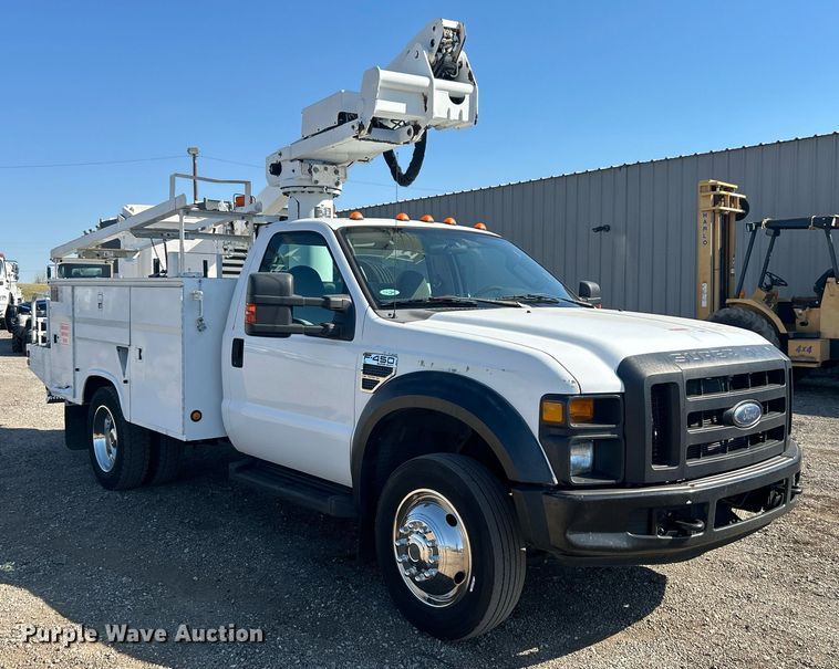 image for item EG1125 2008 Ford F450 Super Duty XL bucket truck