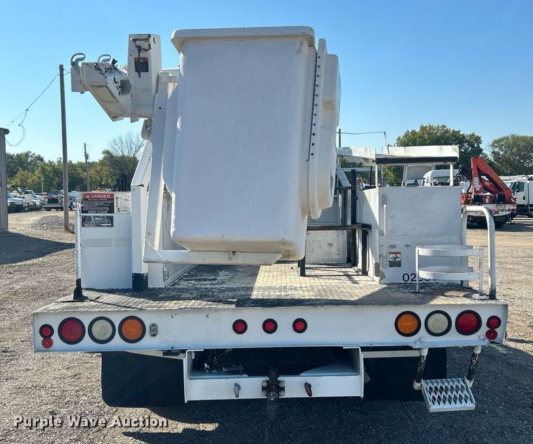 image for item EG1125 2008 Ford F450 Super Duty XL bucket truck