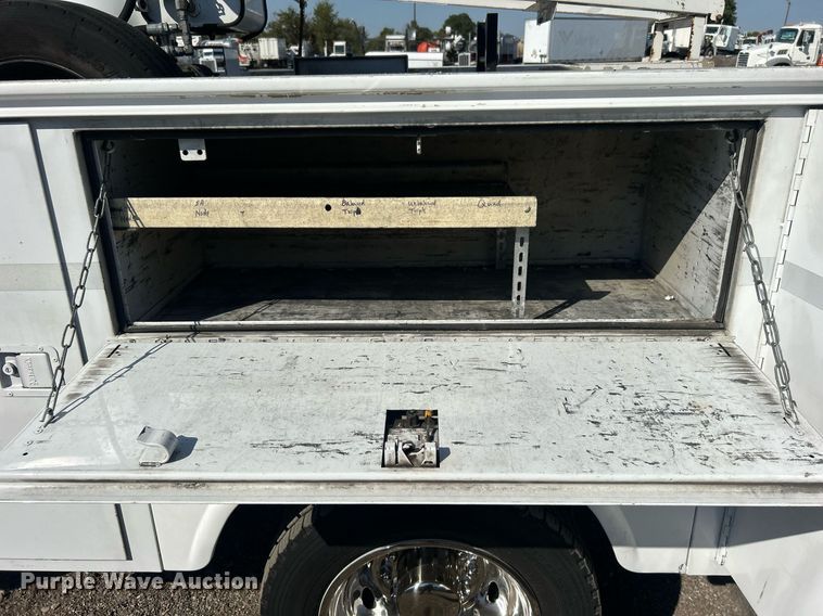 image for item EG1125 2008 Ford F450 Super Duty XL bucket truck