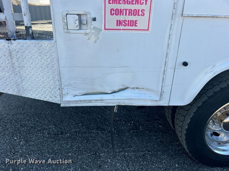 image for item EG1125 2008 Ford F450 Super Duty XL bucket truck