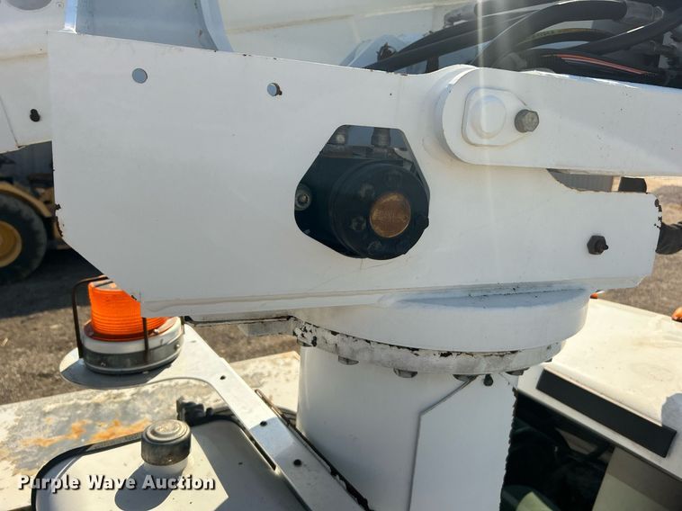 image for item EG1125 2008 Ford F450 Super Duty XL bucket truck