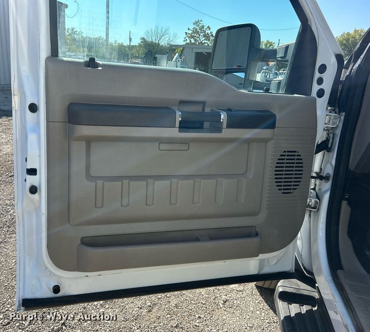 image for item EG1125 2008 Ford F450 Super Duty XL bucket truck