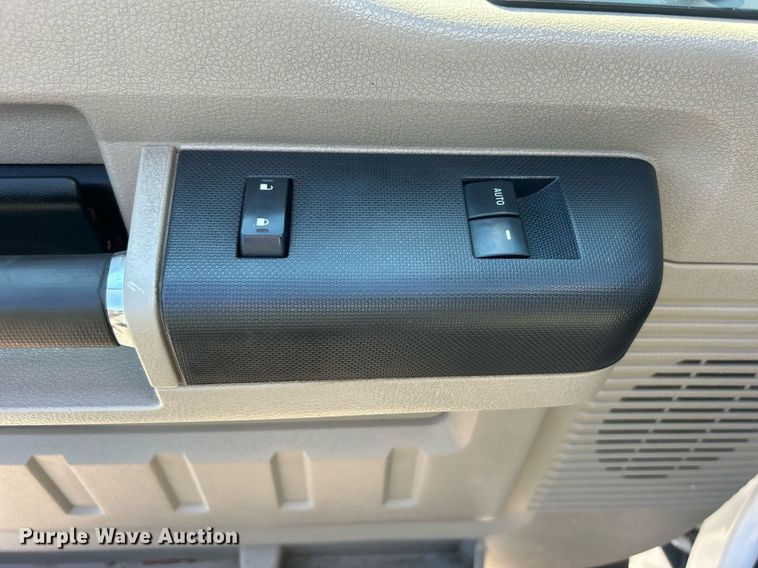 image for item EG1125 2008 Ford F450 Super Duty XL bucket truck