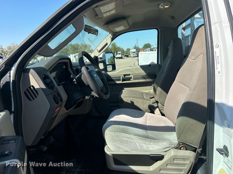 image for item EG1125 2008 Ford F450 Super Duty XL bucket truck