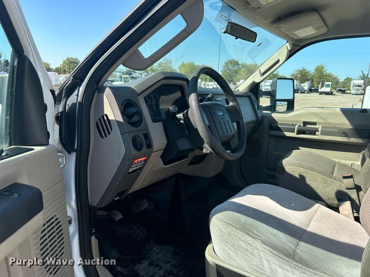 image for item EG1125 2008 Ford F450 Super Duty XL bucket truck