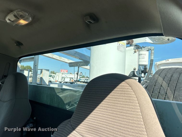 image for item EG1125 2008 Ford F450 Super Duty XL bucket truck