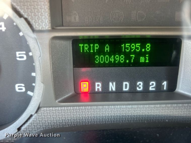 image for item EG1125 2008 Ford F450 Super Duty XL bucket truck