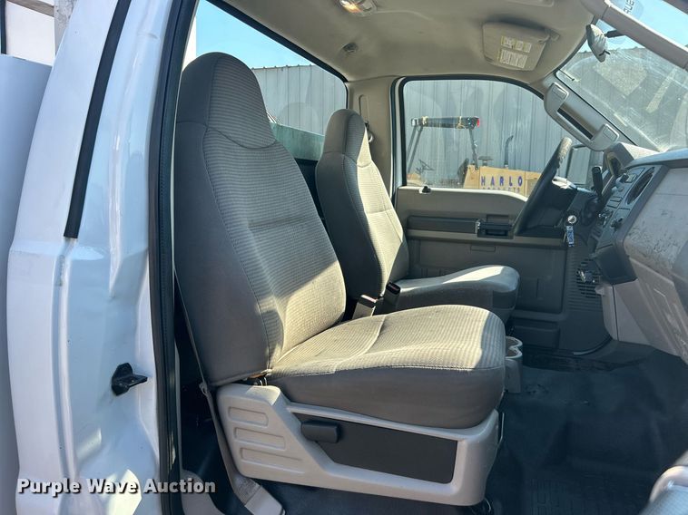 image for item EG1125 2008 Ford F450 Super Duty XL bucket truck