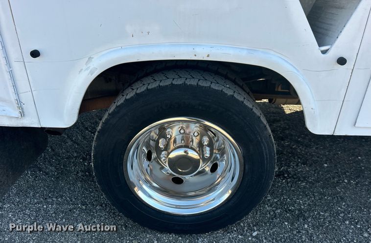 image for item EG1125 2008 Ford F450 Super Duty XL bucket truck