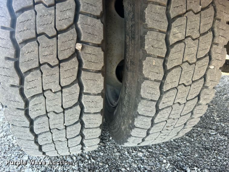 image for item EG1125 2008 Ford F450 Super Duty XL bucket truck