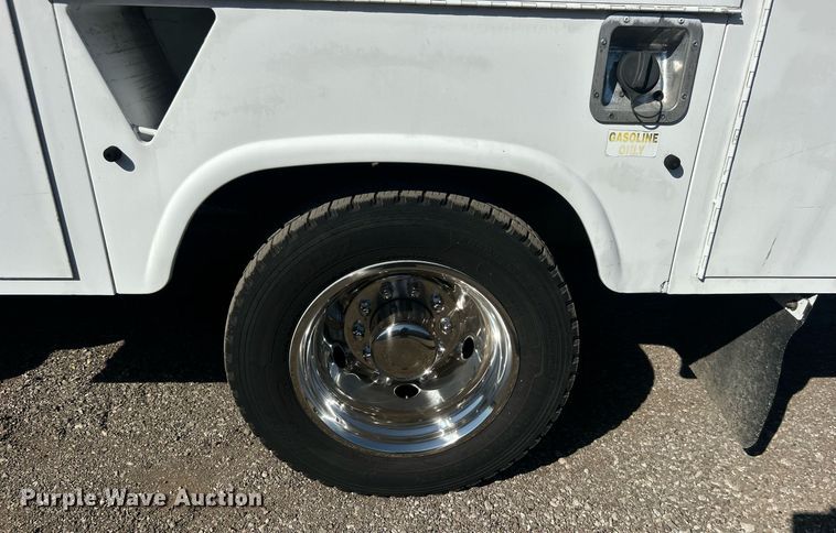 image for item EG1125 2008 Ford F450 Super Duty XL bucket truck