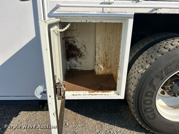 image for item EG1132 2009 International  7500 Crew Cab crane truck