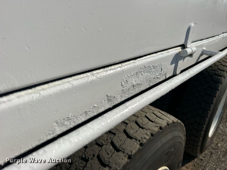 image for item EG1132 2009 International  7500 Crew Cab crane truck