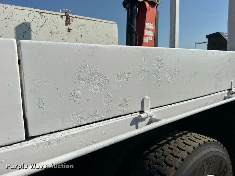 image for item EG1132 2009 International  7500 Crew Cab crane truck