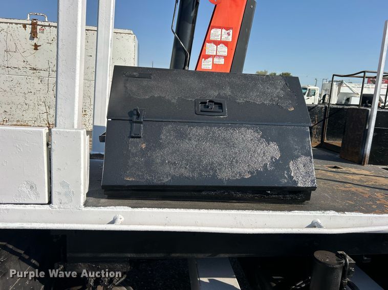 image for item EG1132 2009 International  7500 Crew Cab crane truck