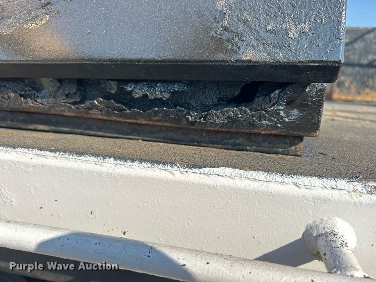 image for item EG1132 2009 International  7500 Crew Cab crane truck