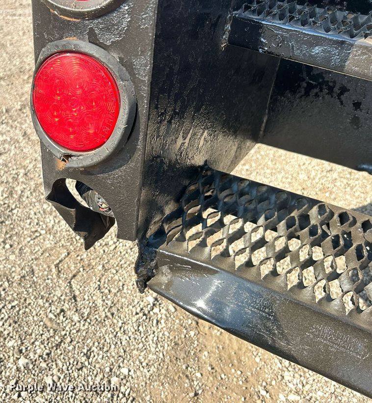 image for item EG1132 2009 International  7500 Crew Cab crane truck