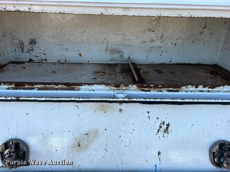 image for item EG1132 2009 International  7500 Crew Cab crane truck