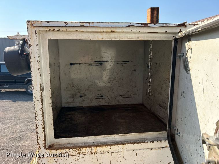 image for item EG1132 2009 International  7500 Crew Cab crane truck