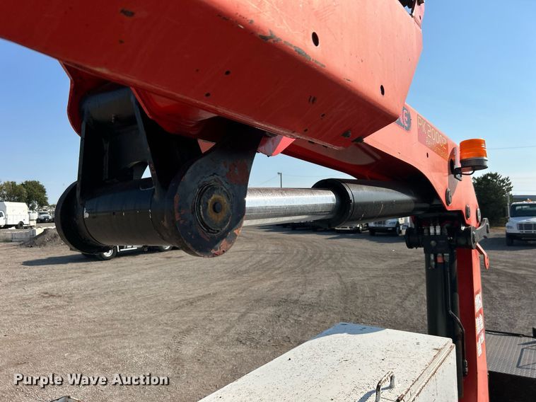 image for item EG1132 2009 International  7500 Crew Cab crane truck