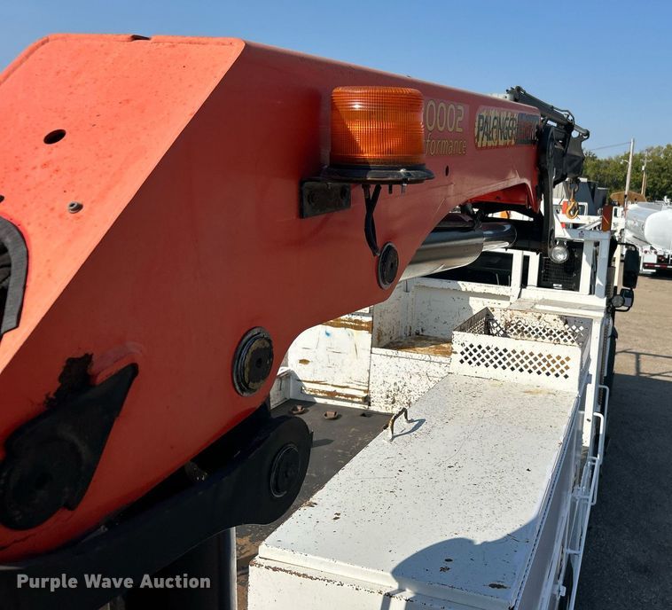 image for item EG1132 2009 International  7500 Crew Cab crane truck