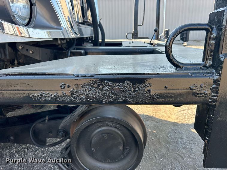 image for item EG1132 2009 International  7500 Crew Cab crane truck