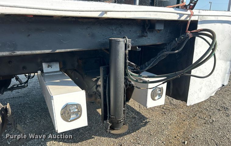 image for item EG1132 2009 International  7500 Crew Cab crane truck