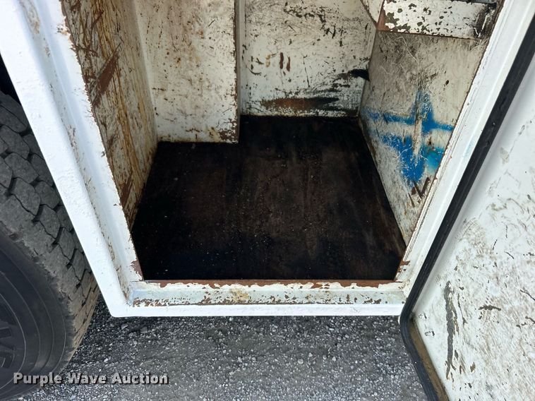 image for item EG1132 2009 International  7500 Crew Cab crane truck