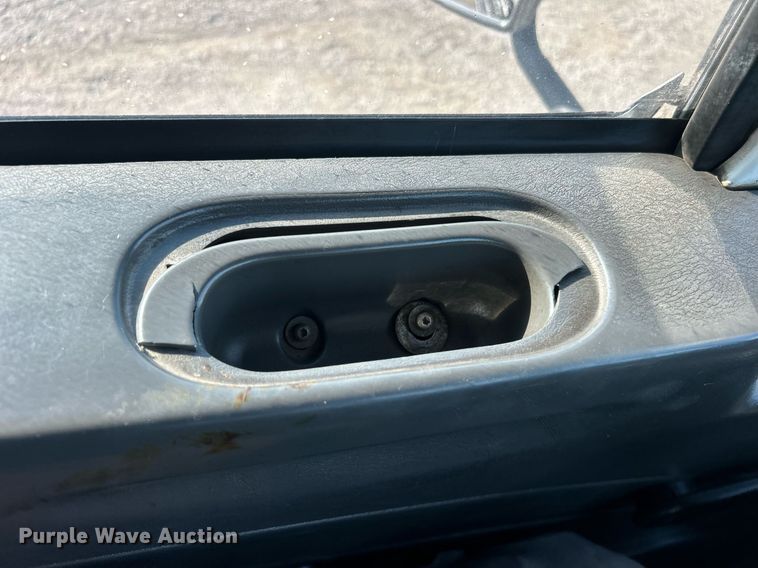 image for item EG1132 2009 International  7500 Crew Cab crane truck