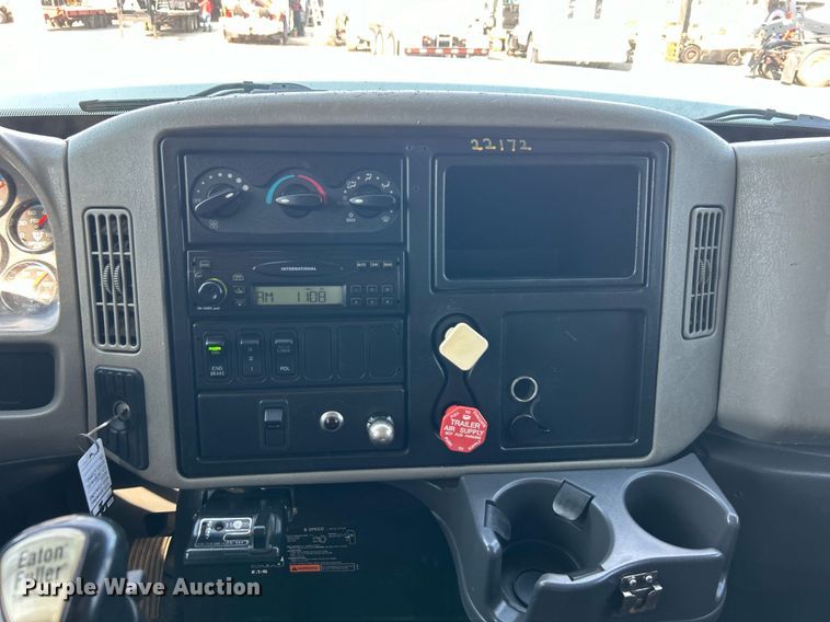 image for item EG1132 2009 International  7500 Crew Cab crane truck