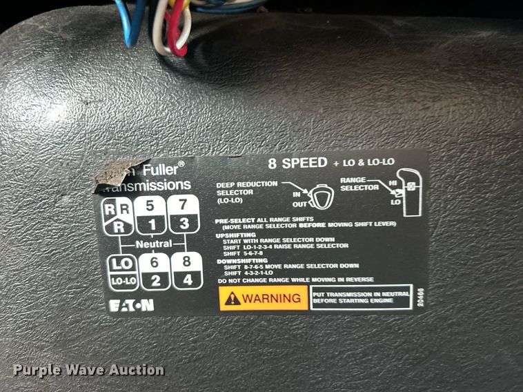 image for item EG1132 2009 International  7500 Crew Cab crane truck