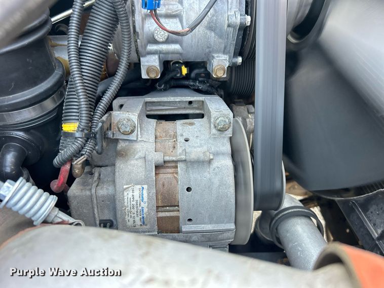 image for item EG1132 2009 International  7500 Crew Cab crane truck