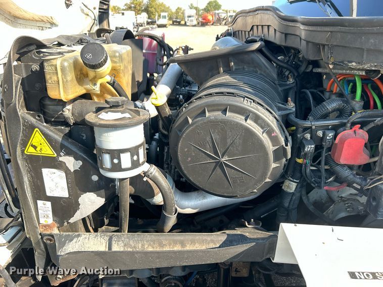 image for item EG1132 2009 International  7500 Crew Cab crane truck