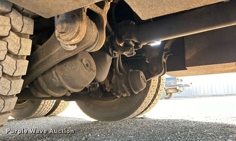 image for item EG1132 2009 International  7500 Crew Cab crane truck