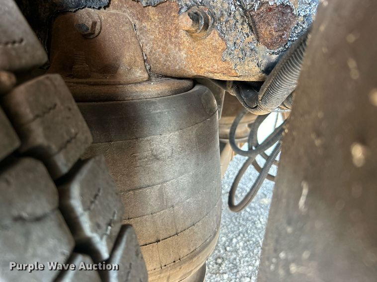 image for item EG1132 2009 International  7500 Crew Cab crane truck