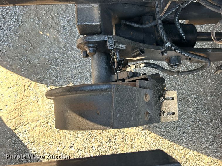 image for item EG1132 2009 International  7500 Crew Cab crane truck