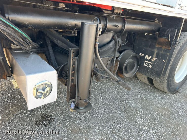 image for item EG1132 2009 International  7500 Crew Cab crane truck