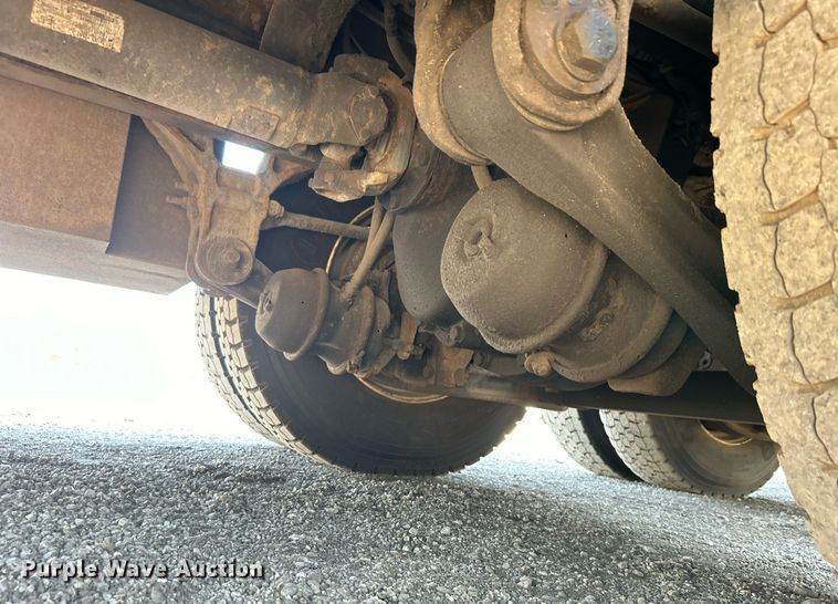 image for item EG1132 2009 International  7500 Crew Cab crane truck