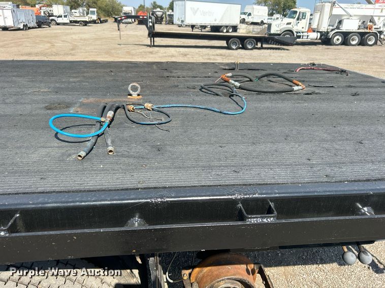 image for item EG1134 2009 Kenworth  T270 crane truck