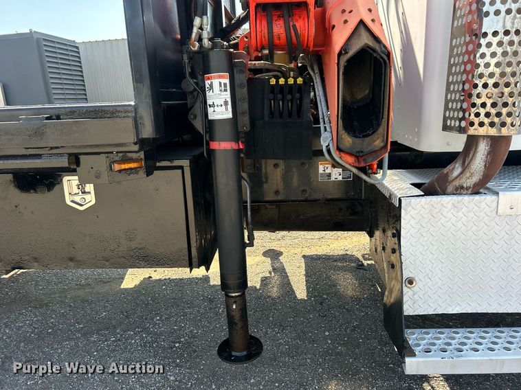 image for item EG1134 2009 Kenworth  T270 crane truck