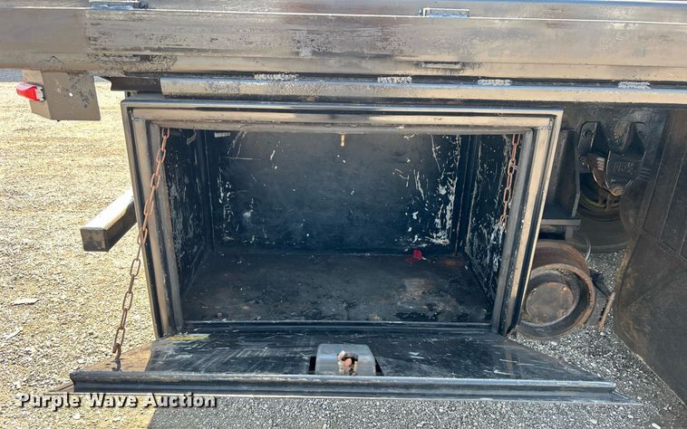 image for item EG1134 2009 Kenworth  T270 crane truck